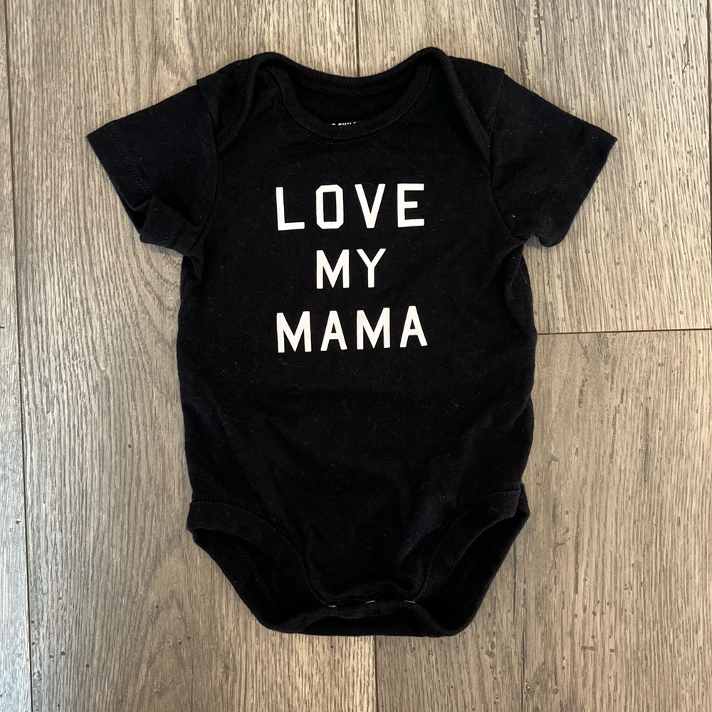 The Children’s Place Baby Unisex Short Sleeve Onesie Love My Mama 0-3 Month
